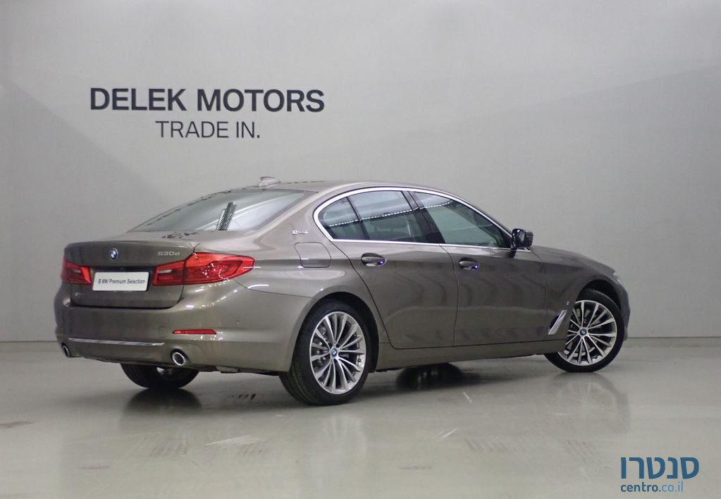 2019' BMW 5 Series ב.מ.וו סדרה 5 photo #2
