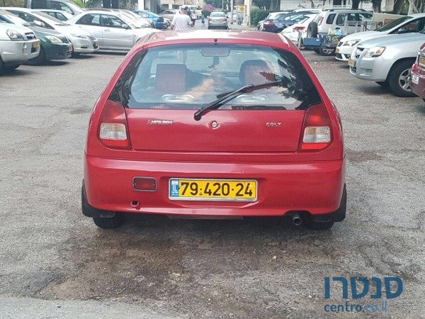 2000' Mitsubishi Colt photo #4