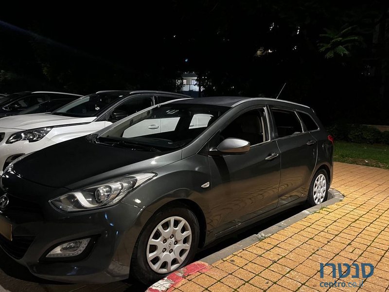 2014' Hyundai i30 יונדאי photo #1