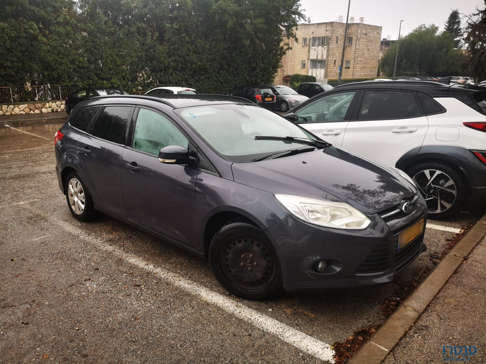 2013' Ford Focus Trend Station photo #5