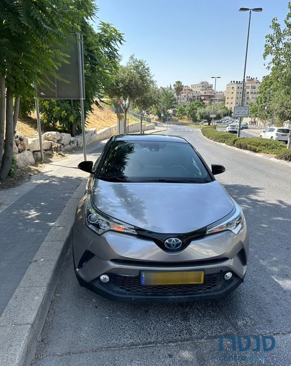 2018' Toyota C-HR טויוטה photo #4