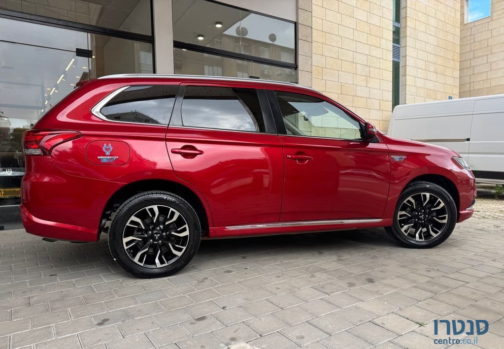 2018' Mitsubishi Outlander מיצובישי אאוטלנדר photo #5