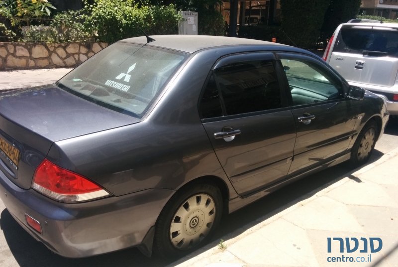 2008' Mitsubishi Lancer photo #3