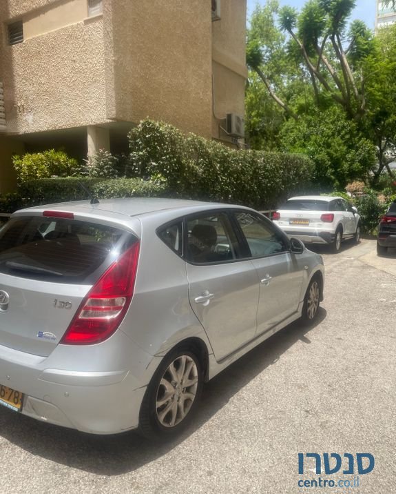 2012' Hyundai i30 יונדאי photo #5