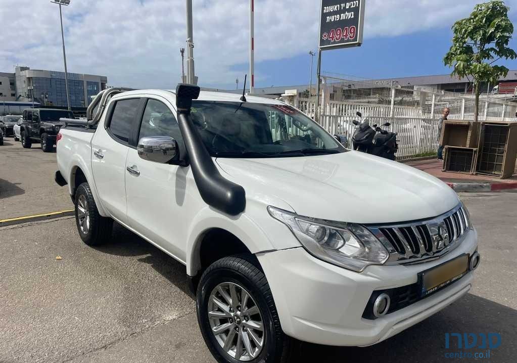2016' Mitsubishi L200 4X4 מיצובישי טרייטון photo #6