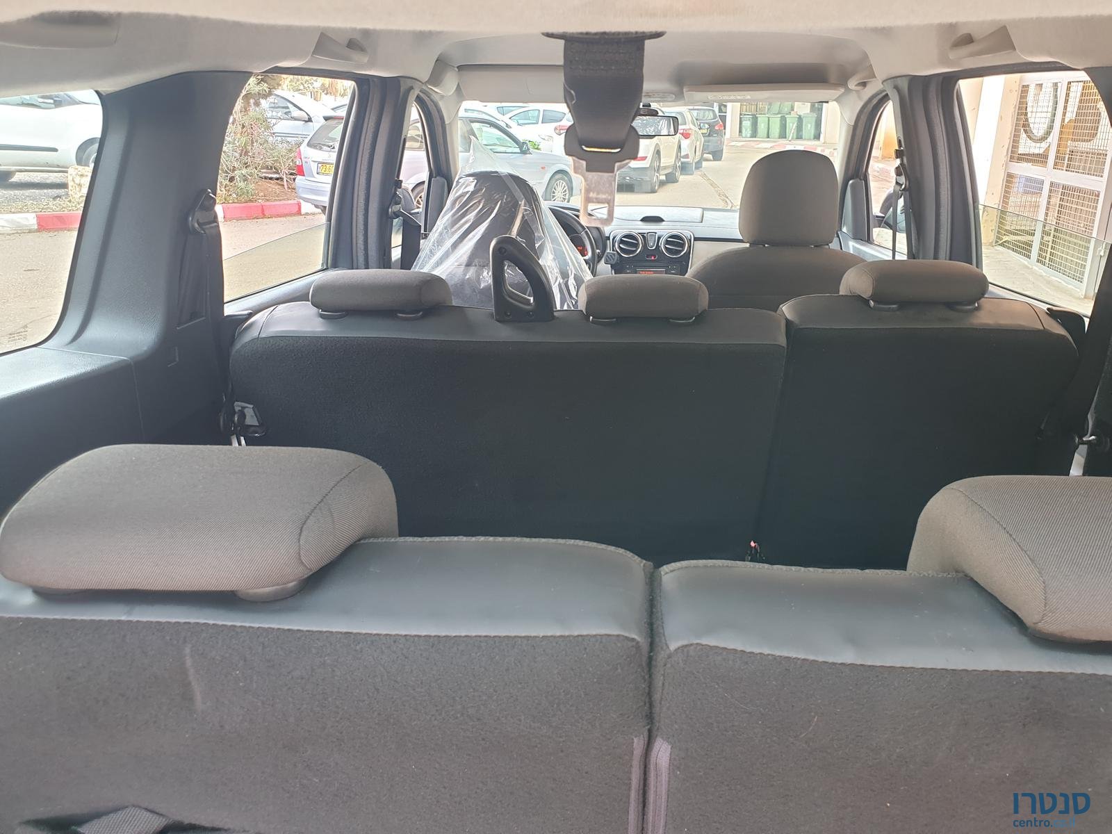 2015' Dacia Logan photo #4