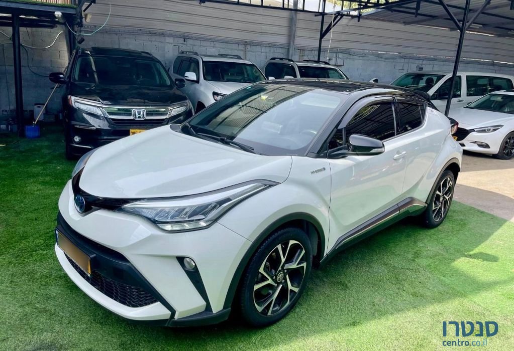 2020' Toyota C-HR טויוטה photo #1