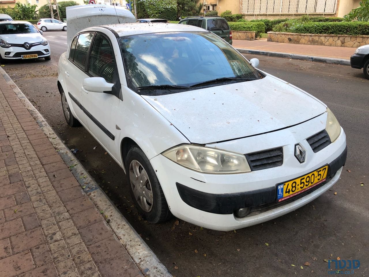2005' Renault Megane photo #1