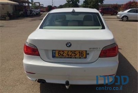 2010' BMW 530 photo #3