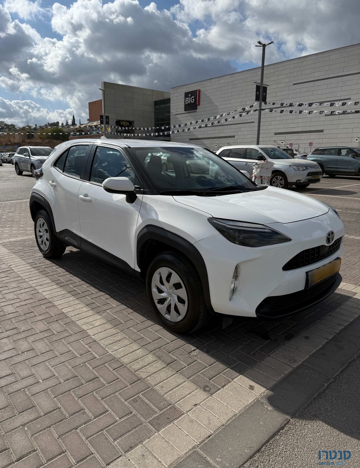 2024' Toyota Yaris Cross טויוטה יאריס קרוס photo #2