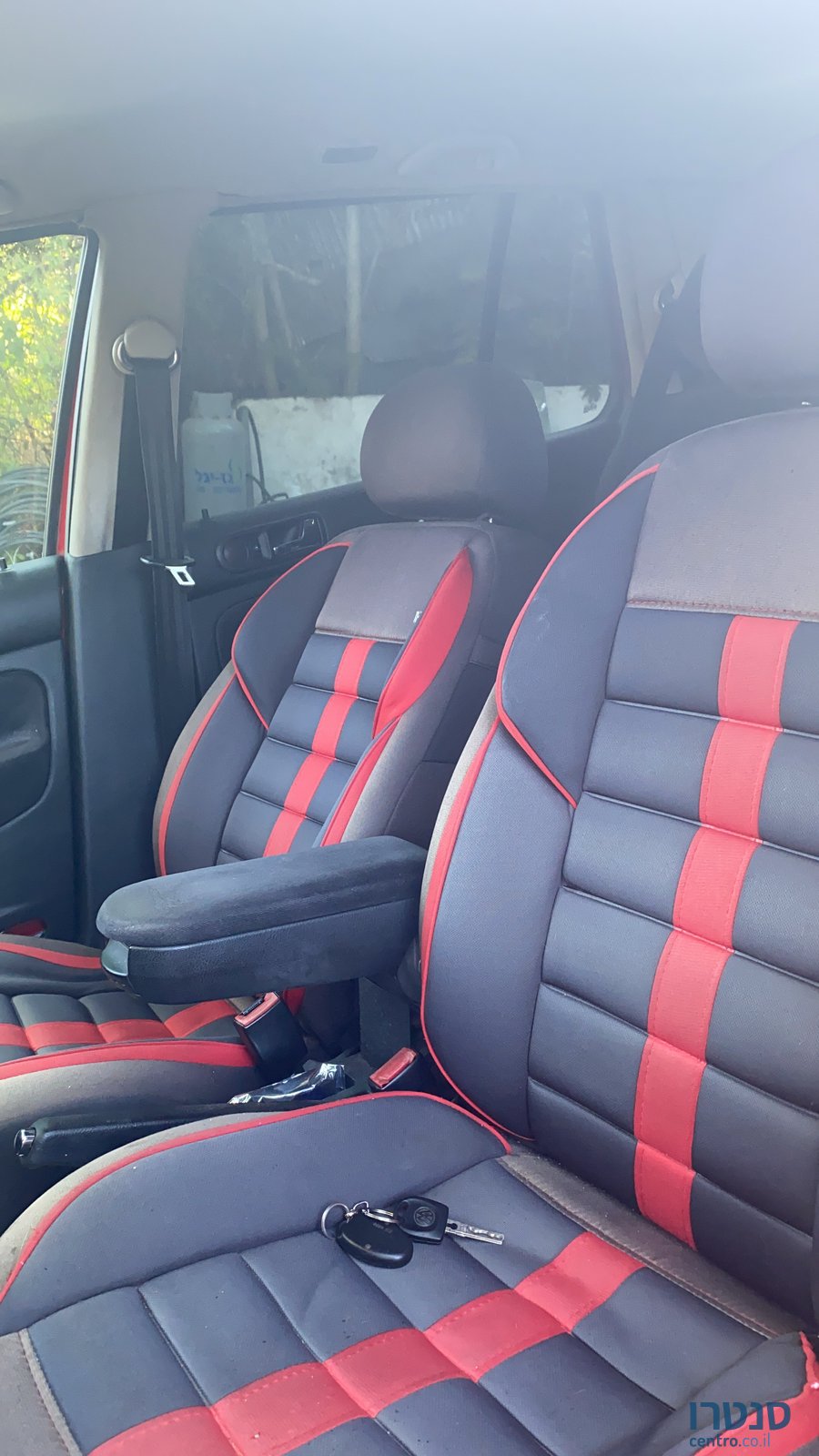 2002' Volkswagen Golf Comfortline photo #1