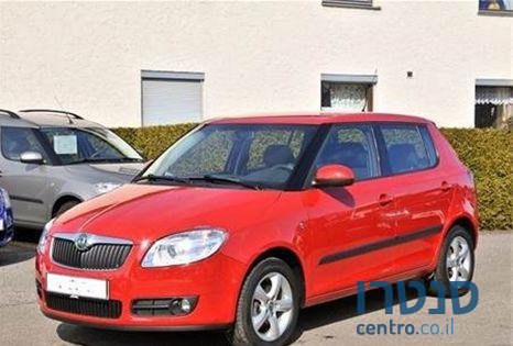 2013' Skoda Fabia photo #2