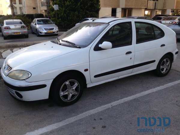 2002' Renault Megane photo #1