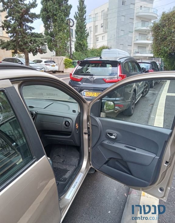 2020' Dacia Lodgy דאצ'יה לודג'י photo #4