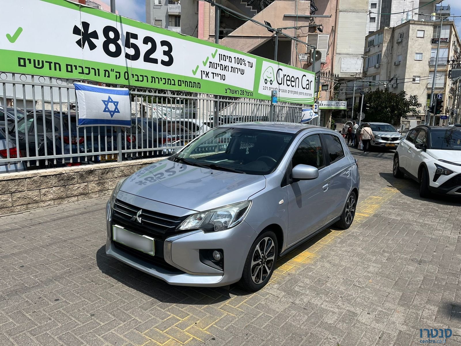 2021' Mitsubishi Space Star photo #2