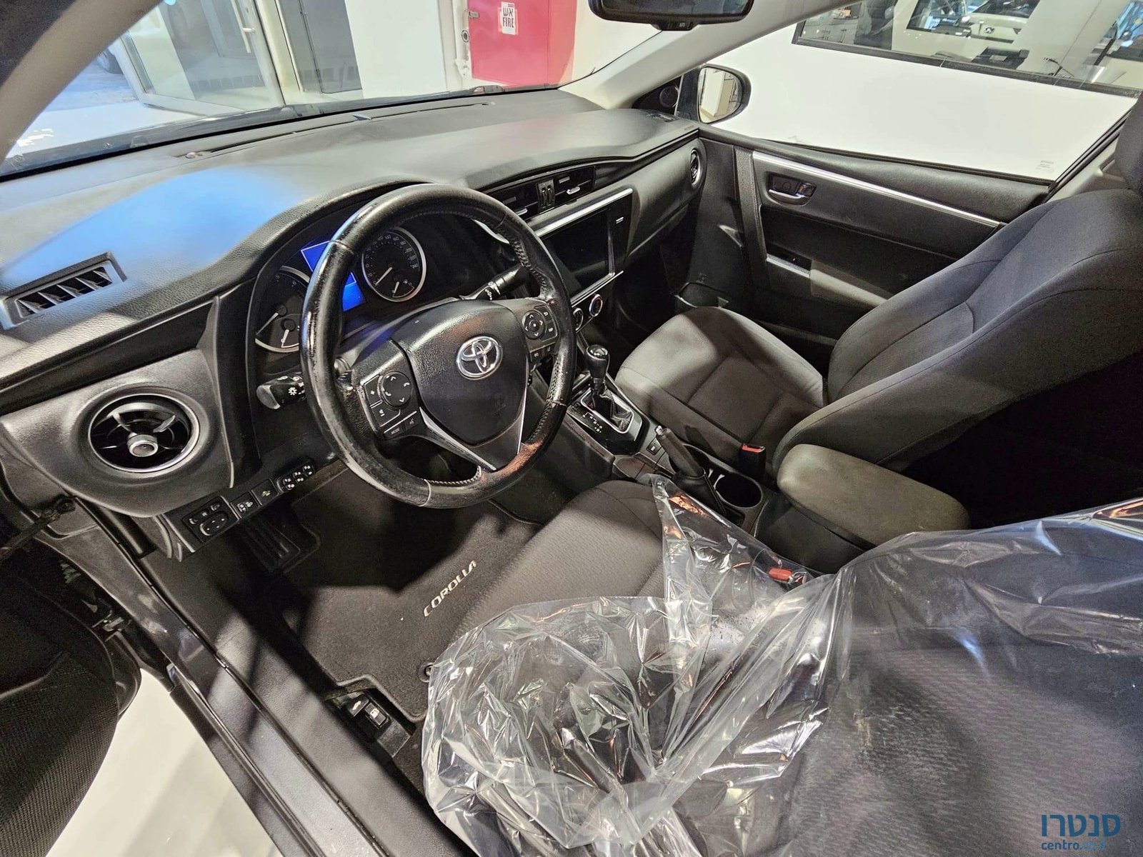 2017' Toyota Corolla photo #5