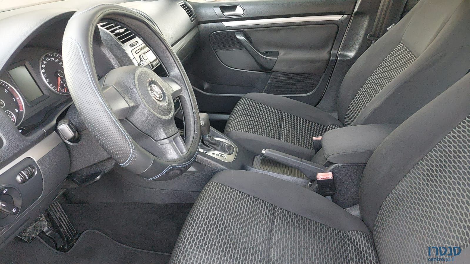 2011' Volkswagen Jetta פולקסווגן ג`טה photo #2