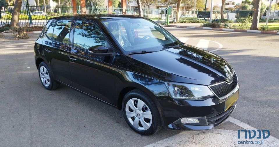 2016' Skoda Fabia סקודה פאביה photo #3