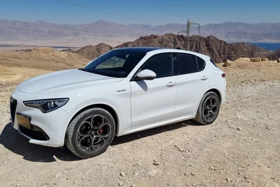 2021' Alfa Romeo Stelvio אלפא רומיאו סטלביו