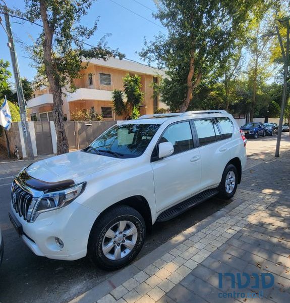 2017' Toyota Land Cruiser טויוטה לנד קרוזר photo #1