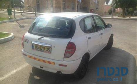 2002' Daihatsu Sirion דייהטסו סיריון photo #3