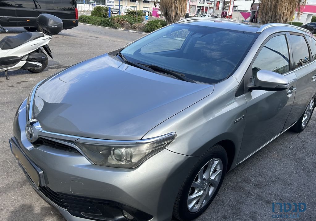 2017' Toyota Auris טויוטה אוריס photo #6