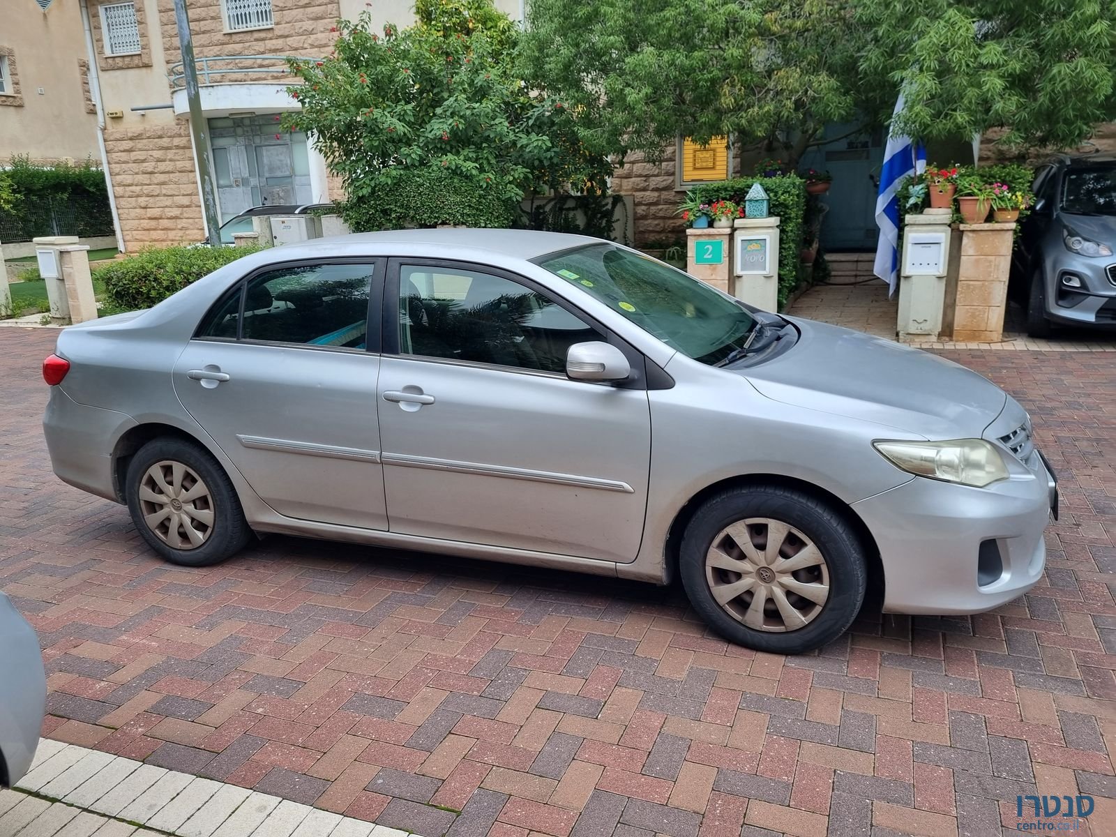 2010' Toyota Corolla טויוטה קורולה photo #1