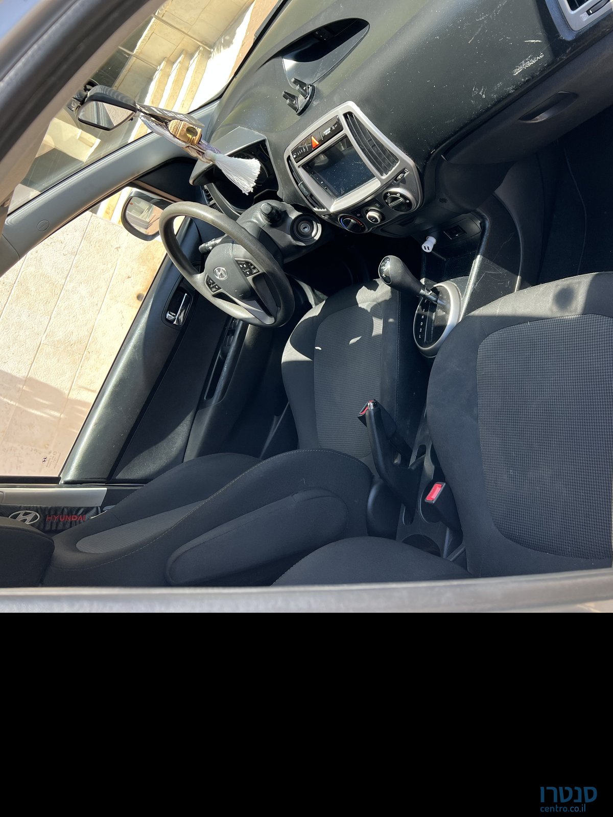 2014' Hyundai i20 יונדאי photo #3