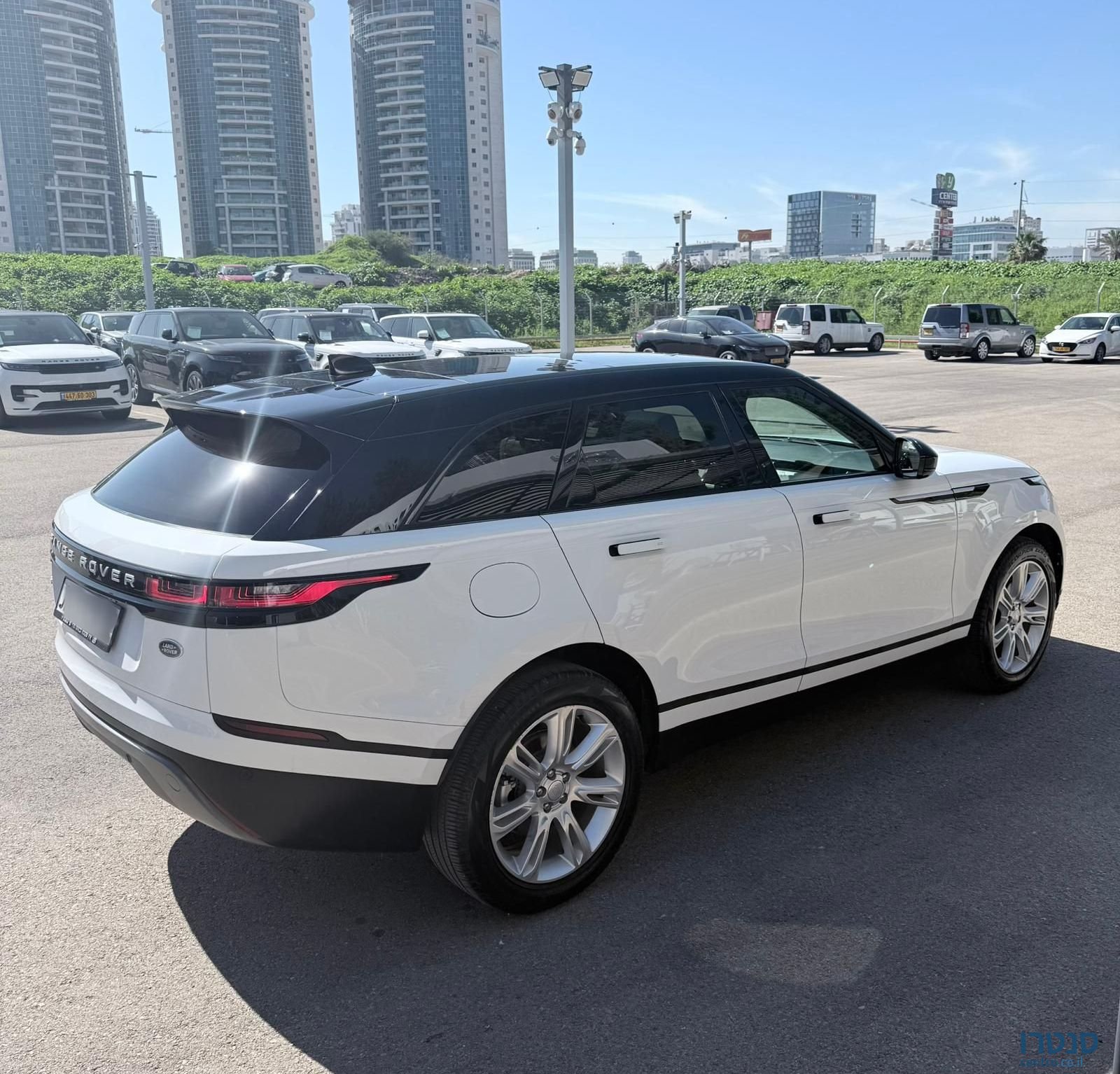 2022' Land Rover Range Rover Velar לנד רובר ריינג' רובר ולאר photo #6