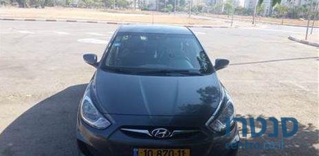 2013' Hyundai i25 יונדאי photo #4