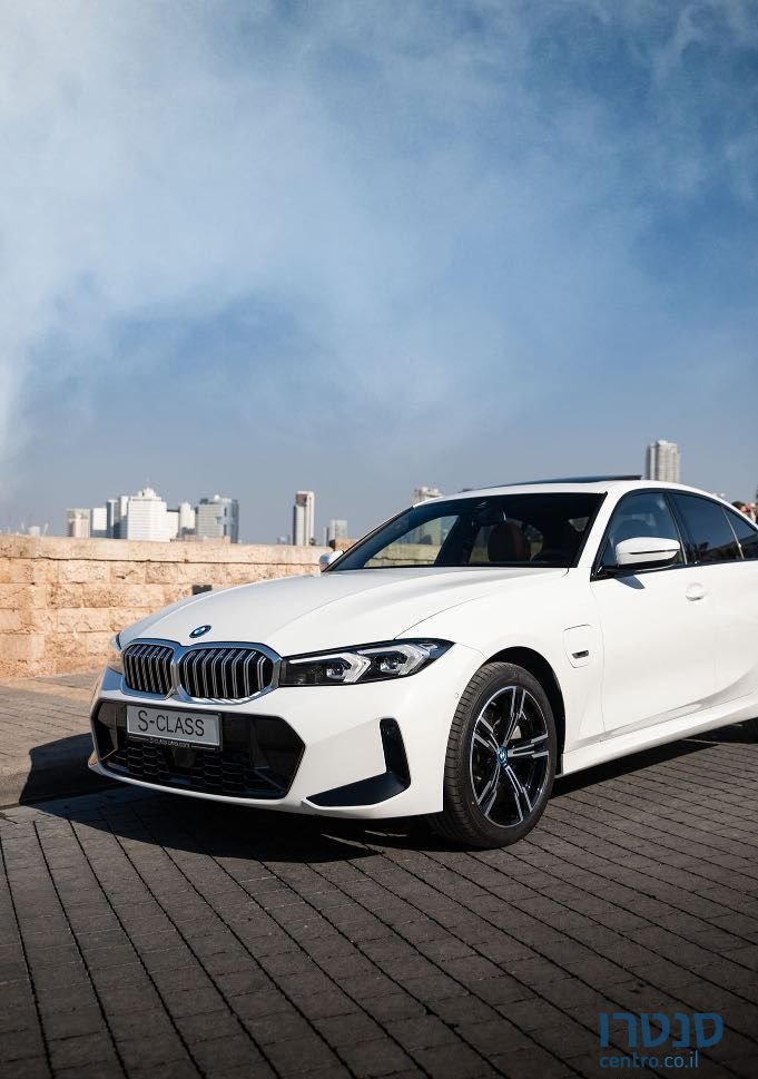 2023' BMW 3 Series ב.מ.וו סדרה 3 photo #2