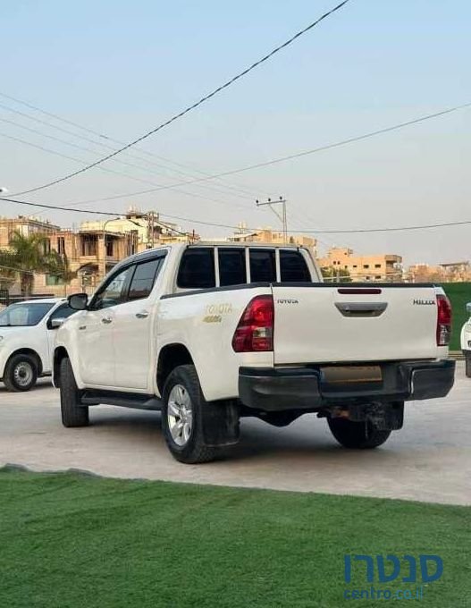 2016' Toyota Hilux טויוטה היילקס photo #5