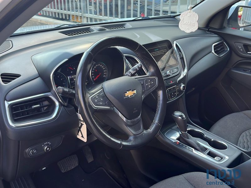 2018' Chevrolet Equinox LT photo #3