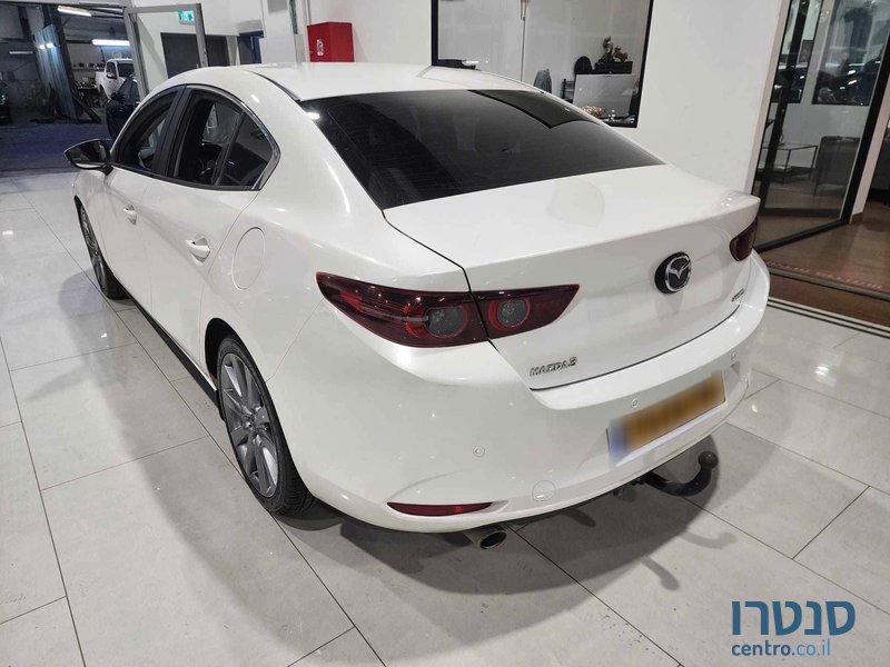 2021' Mazda 3 SPIRIT photo #4