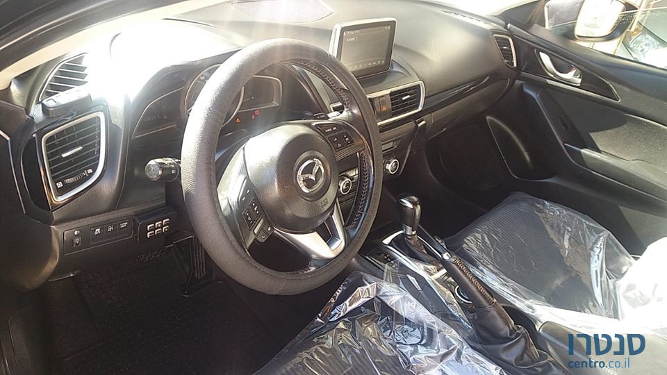 2014' Mazda 3 photo #3