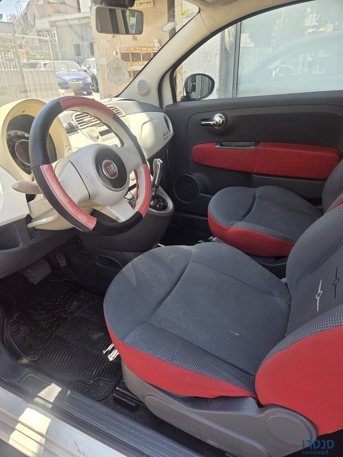 2015' Fiat 500 photo #4