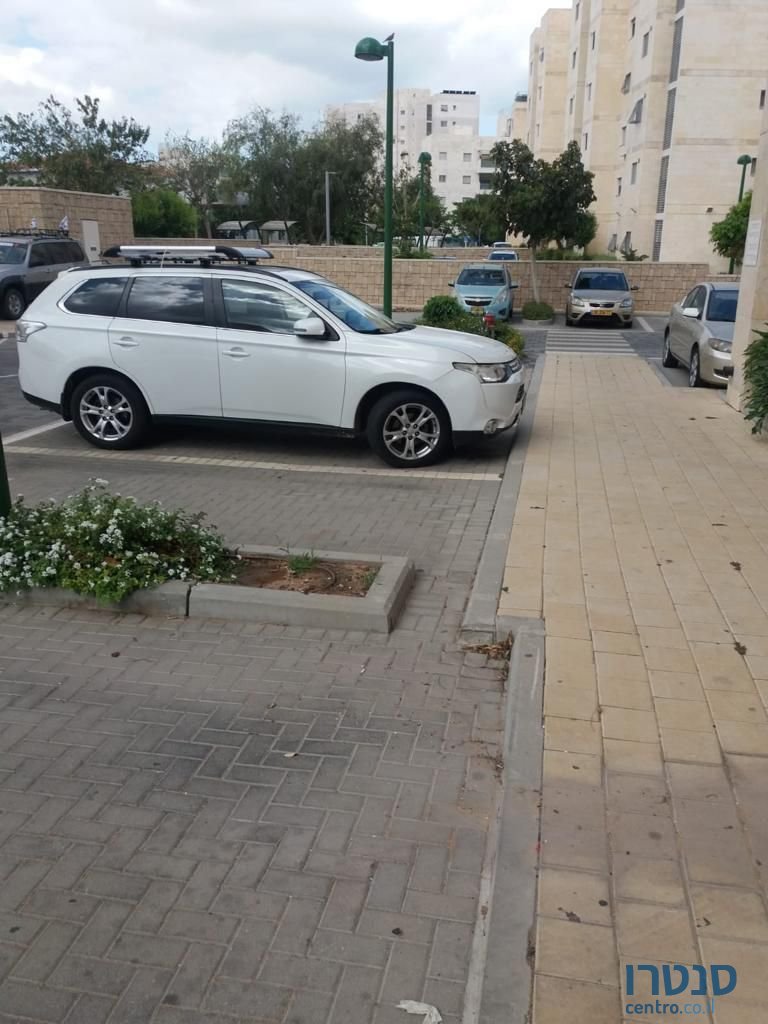 2013' Mitsubishi Outlander מיצובישי אאוטלנדר photo #4