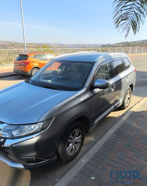 2016' Mitsubishi Outlander מיצובישי אאוטלנדר photo #4