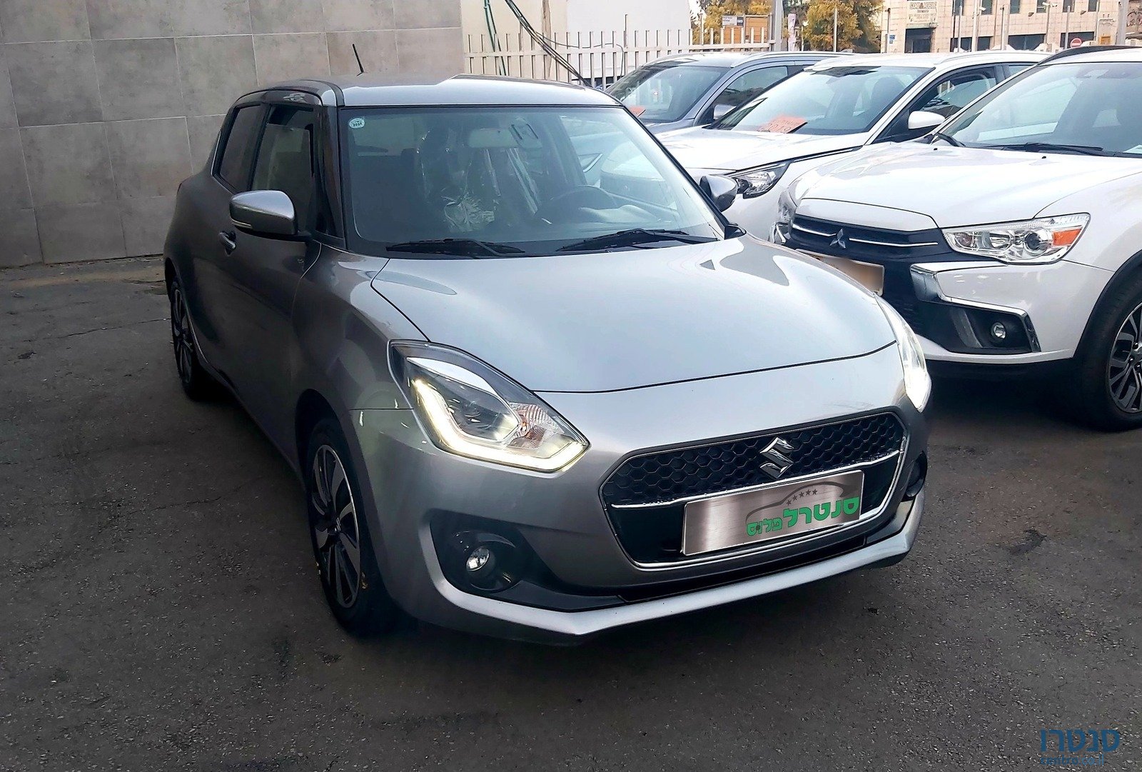 2020' Suzuki Swift photo #1