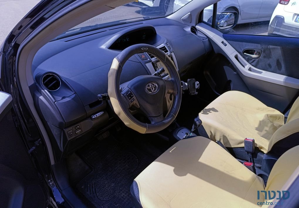 2010' Toyota Yaris טויוטה יאריס photo #5