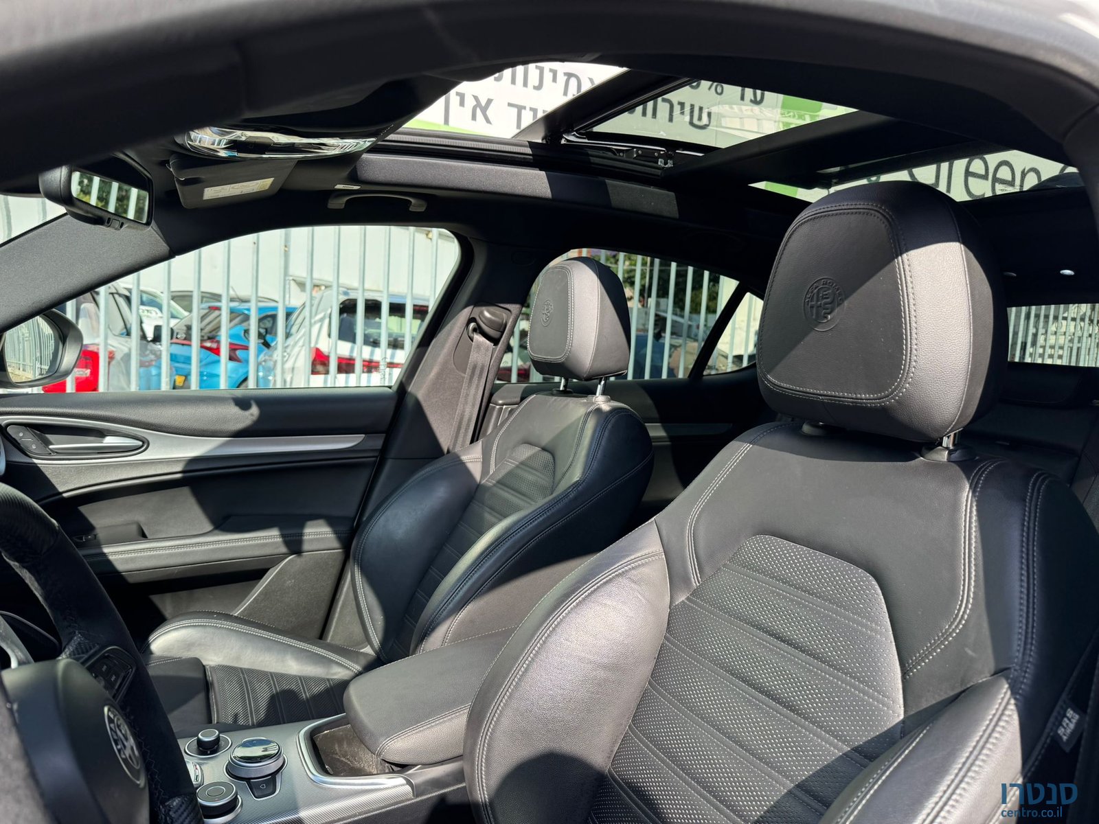 2023' Alfa Romeo photo #2