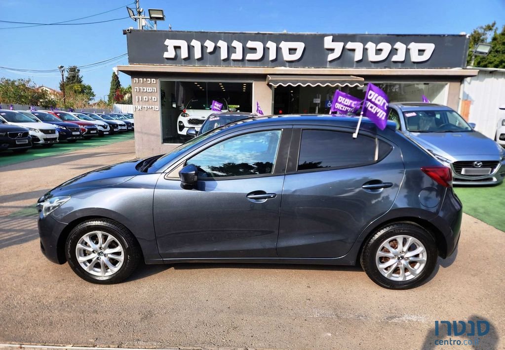 2017' Mazda 2 מאזדה photo #5