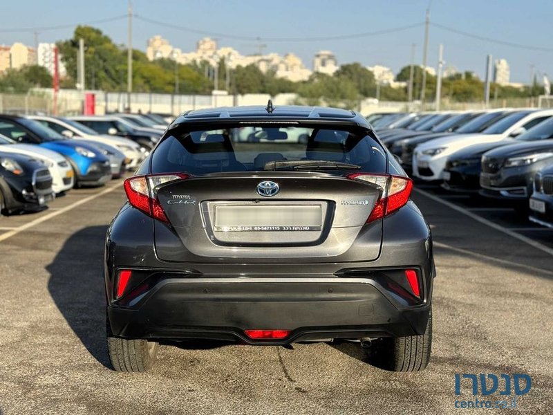 2017' Toyota C-HR טויוטה photo #5