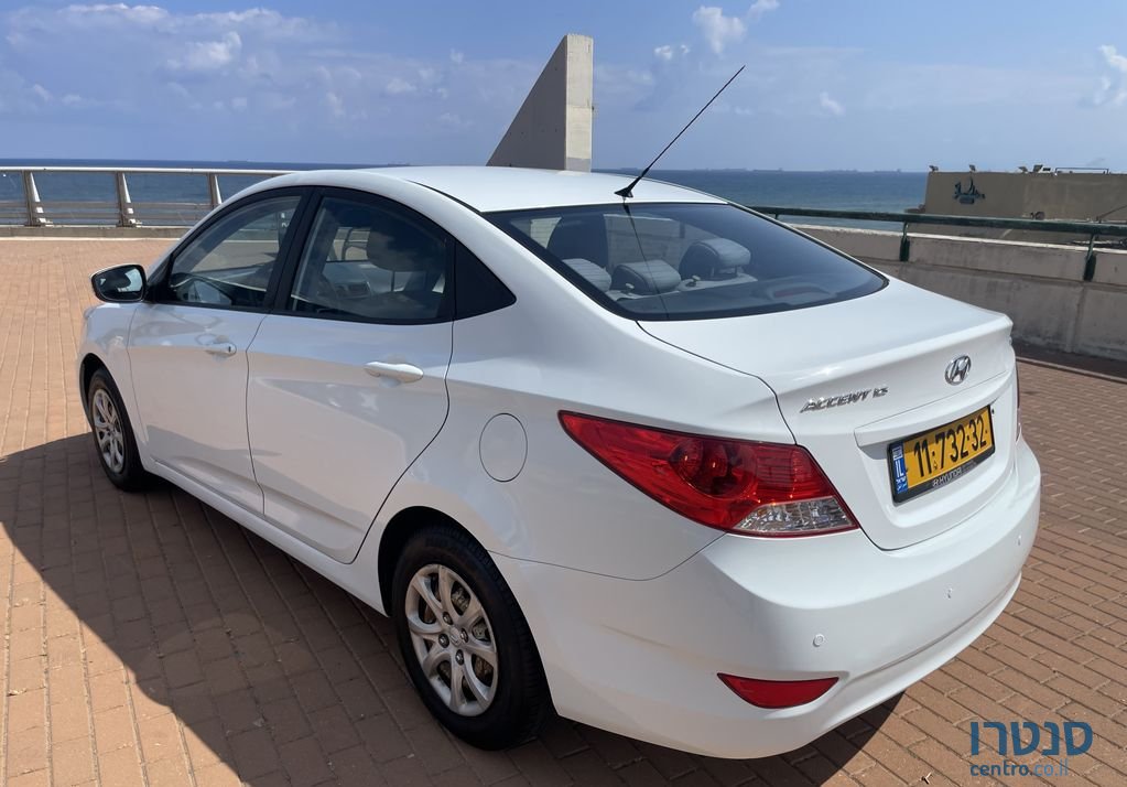 2014' Hyundai i25 יונדאי photo #4