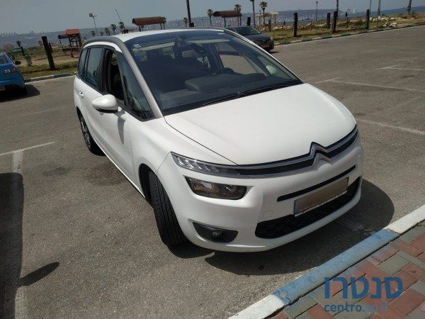 2014' Citroen C4 photo #1