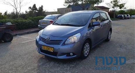 2011' Toyota Verso טויוטה ורסו photo #2