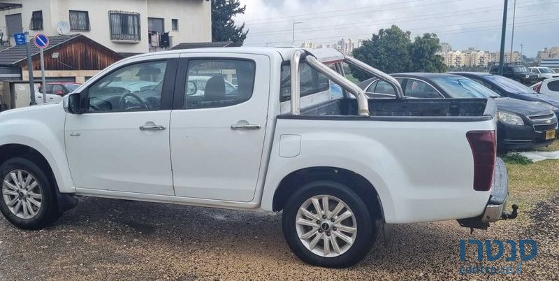 2020' Isuzu 4X4 D-Max איסוזו photo #2