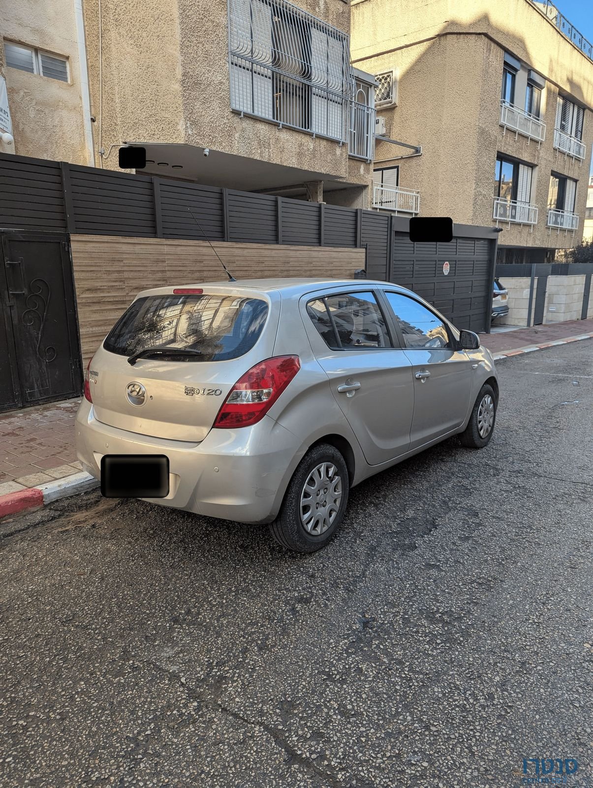 2011' Hyundai i20 יונדאי photo #2