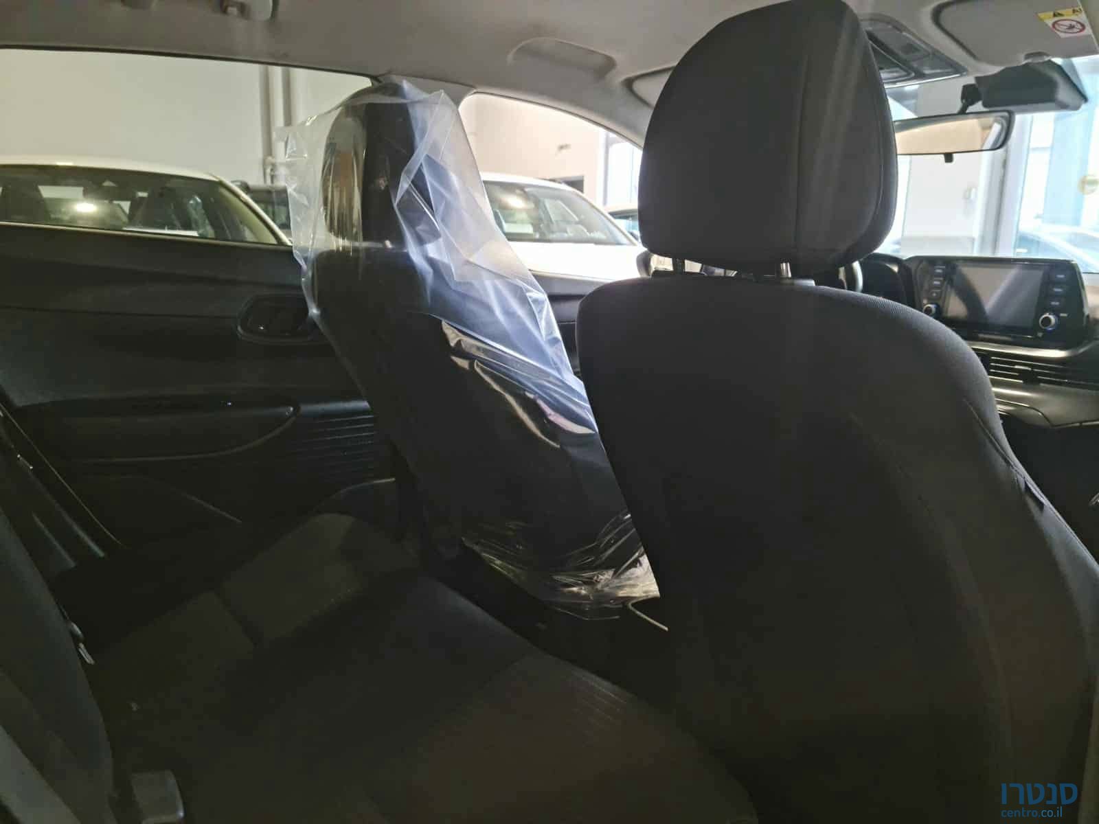 2022' Suzuki SX4 photo #7