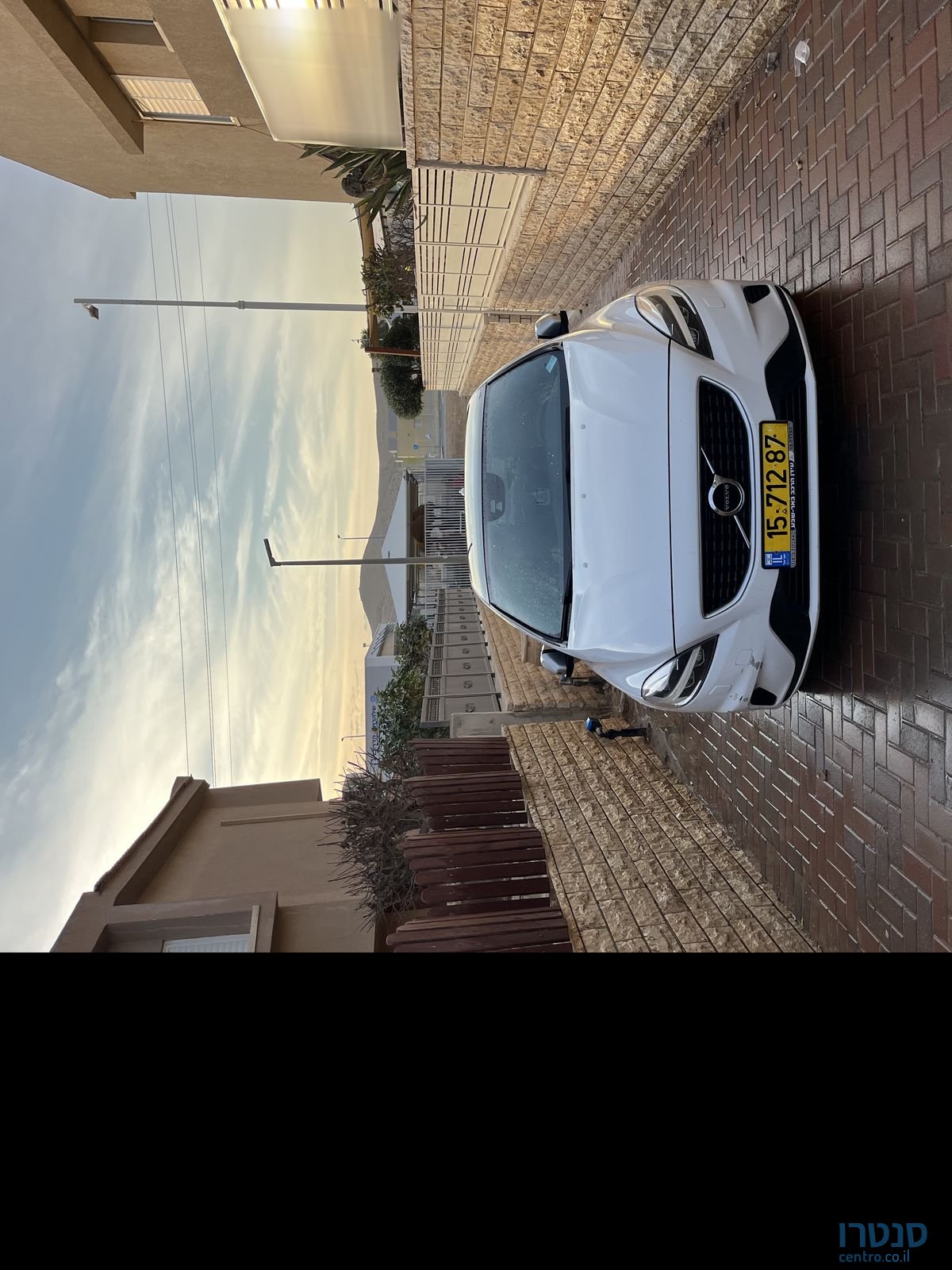 2017' Volvo V40 וולוו photo #2